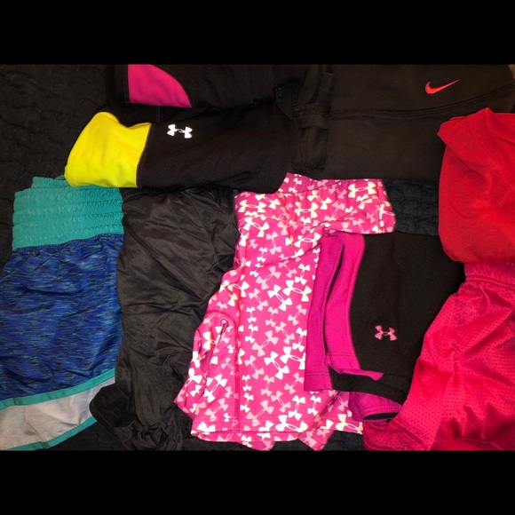*sold* Workout clothes UnderArmour Nike VS express - Picture 2 of 4